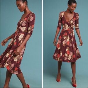 ANTHROPOLOGIE MAEVE Archival Dress fit and flare burgundy floral wrap size Small